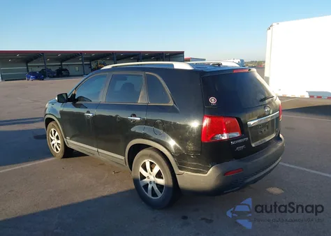 2011 Kia Sorento Lx V6 z USA, uszkodzony, nr VIN 5XYKTDA21BG161073